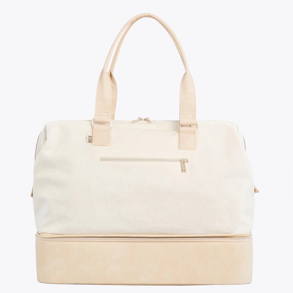 NWT Beis Convertible Weekender